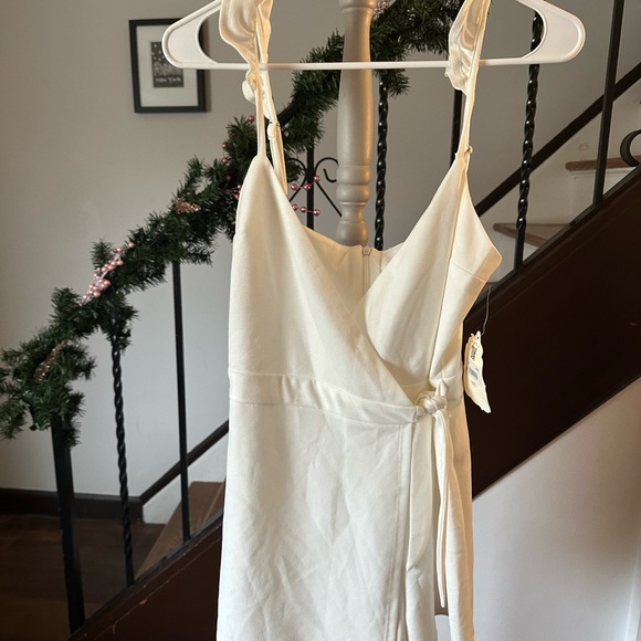 NWT Altar’d State Cream Romper - Picture 3 of 6